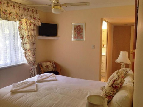 Curtis Falls Mountain Retreat - Accommodation Main Beach 6