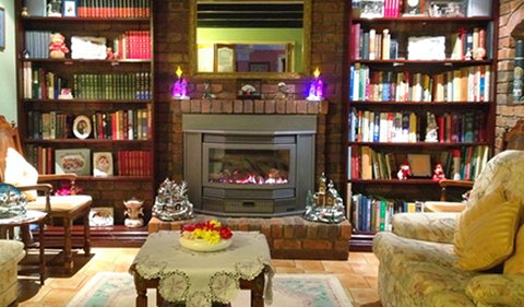 Curtis Falls Mountain Retreat - Accommodation Main Beach 3