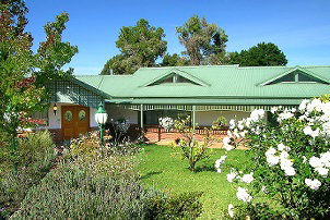 Dixons Creek VIC Accommodation Main Beach