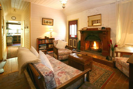 Candlelight Cottages Retreat - Accommodation Main Beach 0
