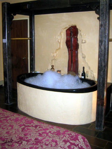 A Loft In The Mill - Accommodation Main Beach 1