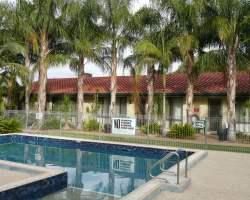 Acacia Holiday Apartments And Cabins - Accommodation Main Beach 0