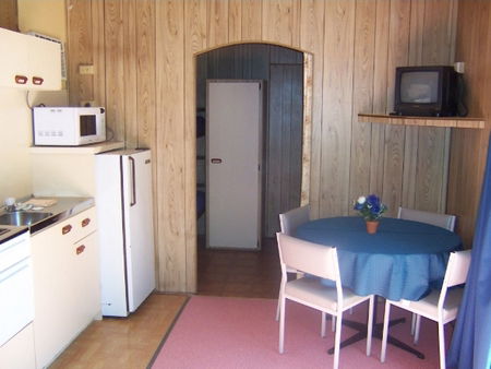 River Road Caravan Park - Accommodation Main Beach 4