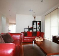 Boutique Stays - Waters Edge - Accommodation Main Beach