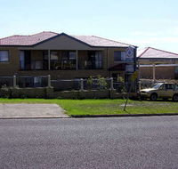 Marks Villa by the Sea - Accommodation Main Beach