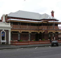 The Queenscliff Inn - Accommodation Main Beach