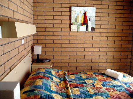 Aaden Holiday Apartments - Accommodation Main Beach 3
