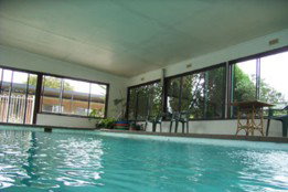 Majestic Motel - Accommodation Main Beach 1