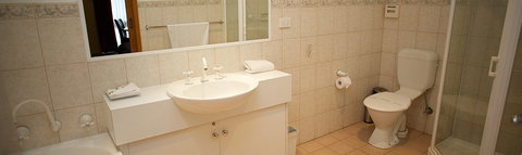 Comfort Inn May Park - Accommodation Main Beach 5