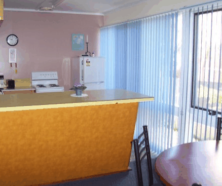 Cockle Cove - Accommodation Main Beach 2