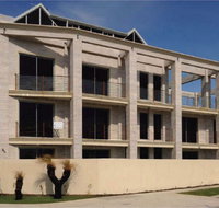 Platinum Suites - Accommodation Main Beach
