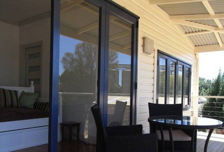 Allawah Church Stay - Accommodation Main Beach 2