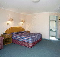 Thunderbird Motel - Accommodation Main Beach