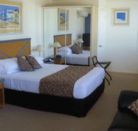 Surf Motel - Accommodation Main Beach