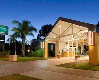 Quality Resort Inlander - Accommodation Main Beach 3