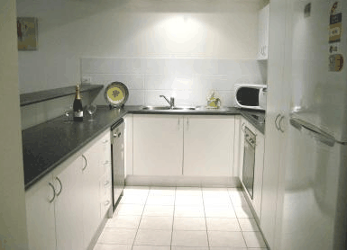 Oasis Holiday Apartments - Accommodation Main Beach 0