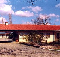 Mercury Motor Inn