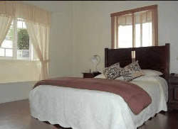 Grandview Cottage - Accommodation Main Beach 1