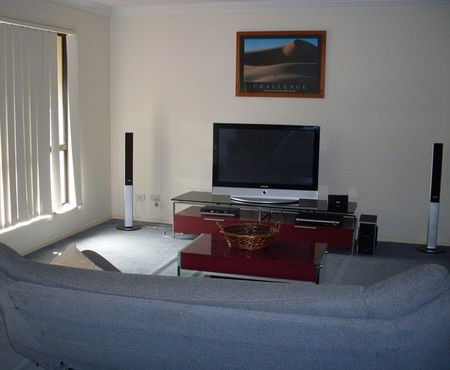 Waterford Motor Inn - Accommodation Main Beach 2