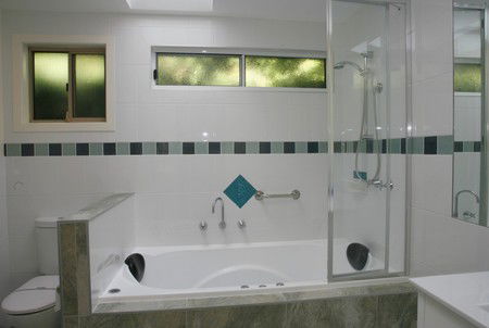 Black Dolphin Seaside Cottage - Accommodation Main Beach 5