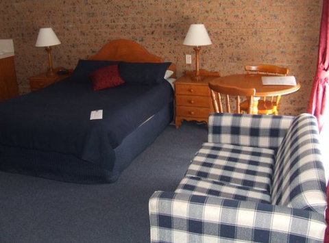 Swaggers Motor Inn, Yass - Accommodation Main Beach 3