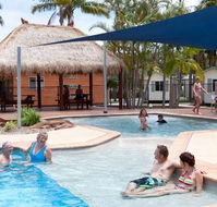 Blue Dolphin Resort  Holiday Park - Accommodation Main Beach