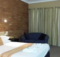 AA Hilldrop Motor Inn - Accommodation Main Beach