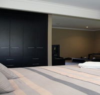St Francis Winery - Accommodation Main Beach