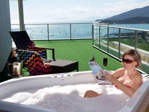 Airlie Searene Apartments - Accommodation Main Beach 4