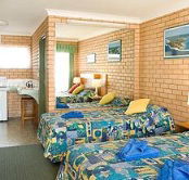 Bay Motel - Accommodation Main Beach