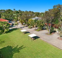 Dolphins Motel - Accommodation Main Beach
