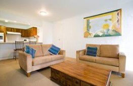 Pacific Apartments - Accommodation Main Beach 4