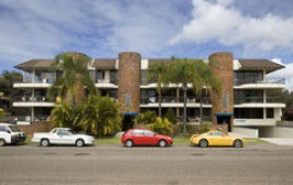 Pacific Apartments - Accommodation Main Beach 5