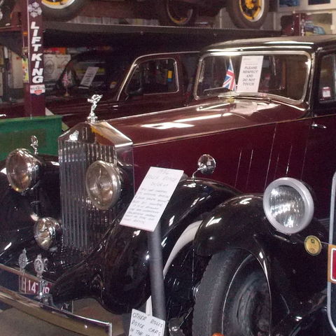 Vintage Fun Hire Cars - Accommodation Main Beach 2