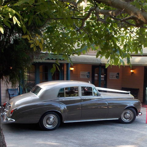 Vintage Fun Hire Cars - Accommodation Main Beach 4