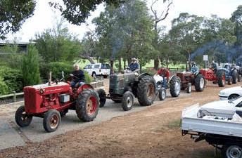 Hugh Manning Tractor  Machinery Museum - Accommodation Main Beach