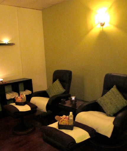PhonKlai Massage - Accommodation Main Beach 1