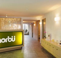 Norbu - Accommodation Main Beach
