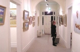 Australian Guild Of Realist Artists - Accommodation Main Beach 0