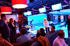 Strike Bowling Bar - Chapel - Accommodation Main Beach 2