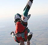 The Parachute School - Skydiving - Accommodation Main Beach