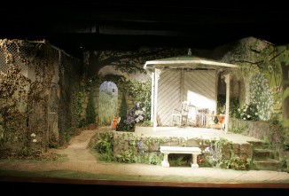 The 1812 Theatre - Accommodation Main Beach 3