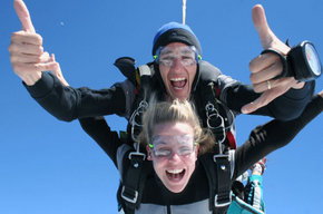 Skydive Temora - Accommodation Main Beach 3