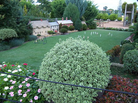 Abingdon Miniature Village - Accommodation Main Beach 1