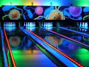 Oz Tenpin Geelong - Accommodation Main Beach 2