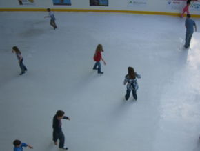 Liverpool Catholic Club Rink - Accommodation Main Beach 3