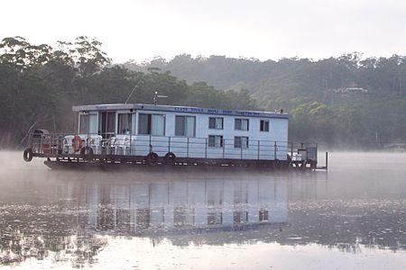 Clyde River Houseboats - Accommodation Main Beach 1