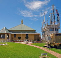 Nelson Head Heritage Lighthouse and Reserve - Accommodation Main Beach
