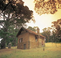 Heysen - The Cedars - Accommodation Main Beach