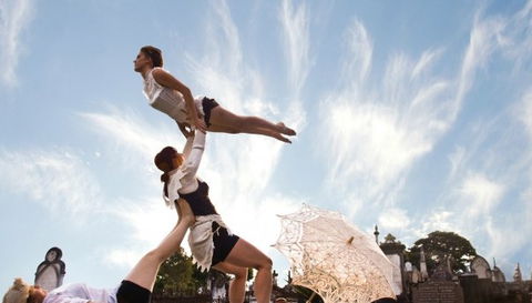 Vulcana Women's Circus - Accommodation Main Beach 2